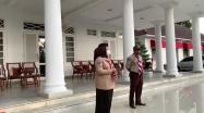 Embedded thumbnail for Kak Monica Memberikan Arahan Pembagian 1000 Masker dan 1000 Handsanitizer